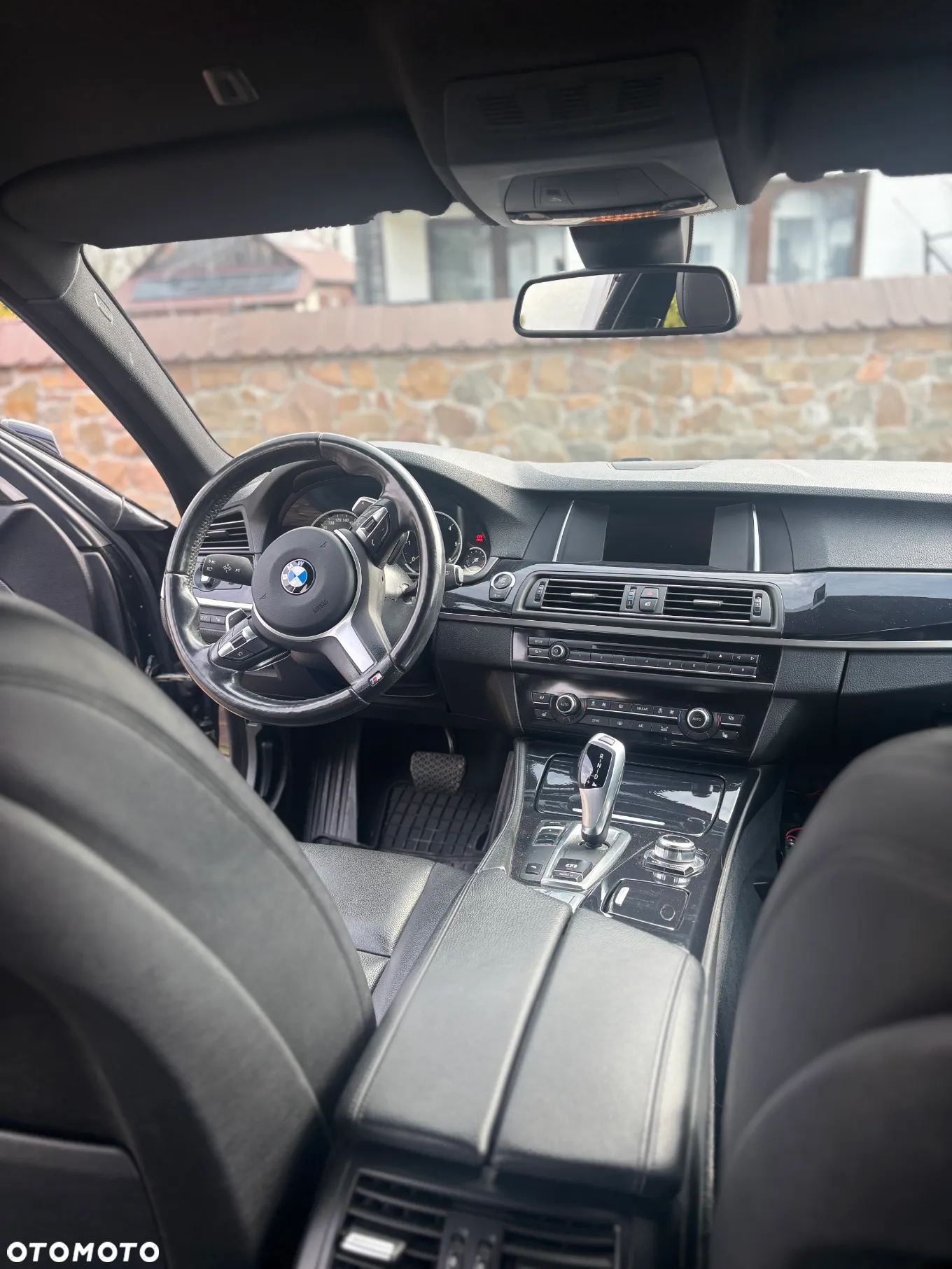 BMW Seria 5 520d - 24