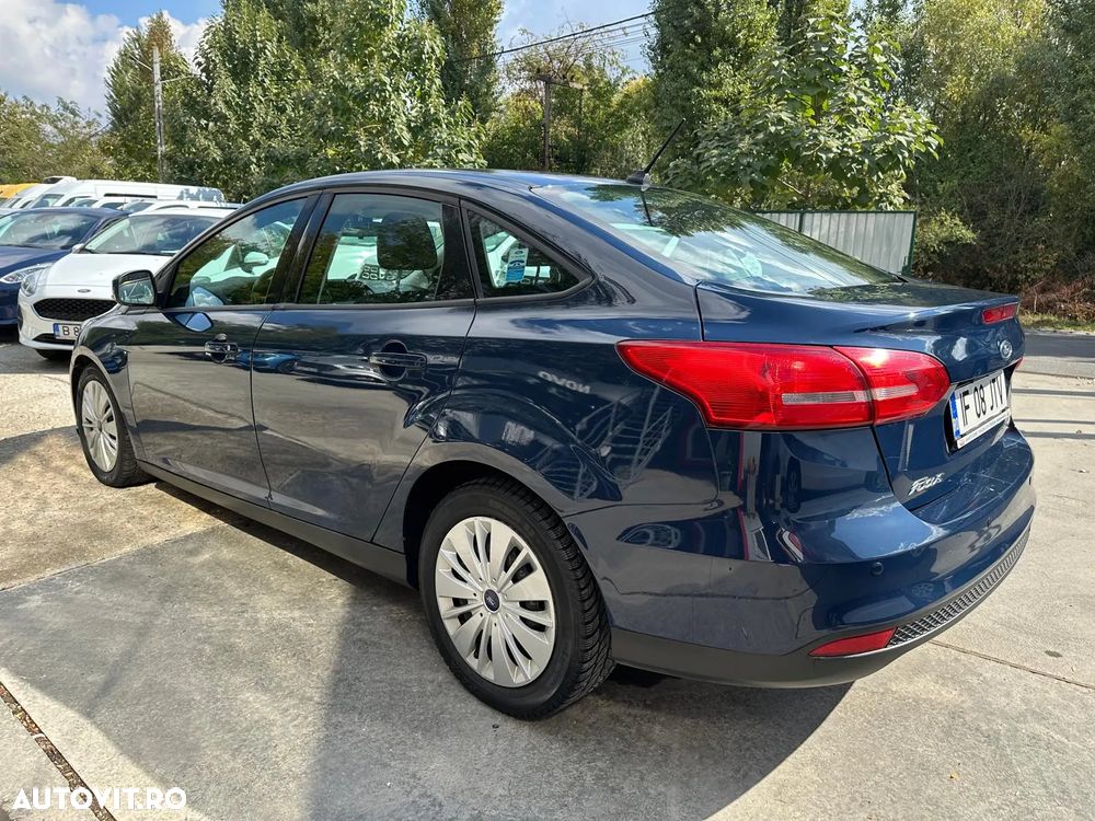 Ford Focus 1.5 TDCi Powershift Titanium - 7