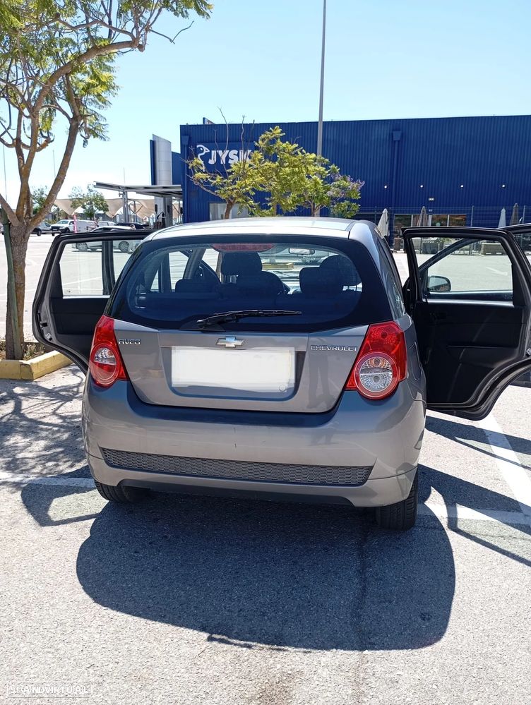 Chevrolet Aveo 1.2 L - 10