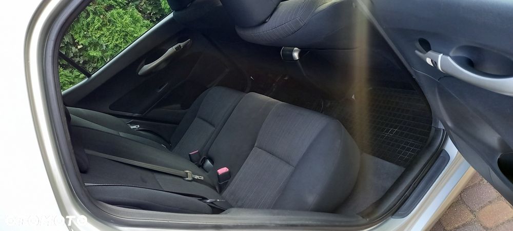 Toyota Auris 1.4 VVT-i - 6