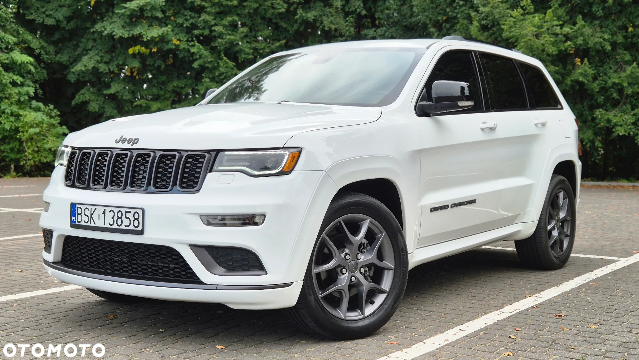 Jeep Grand Cherokee - 13