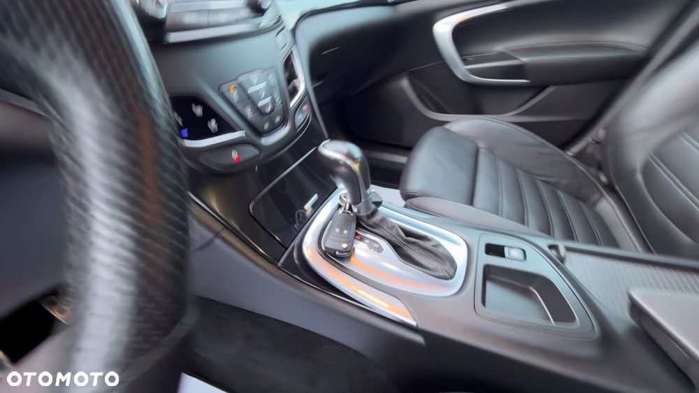 Opel Insignia 2.0 T Cosmo - 18