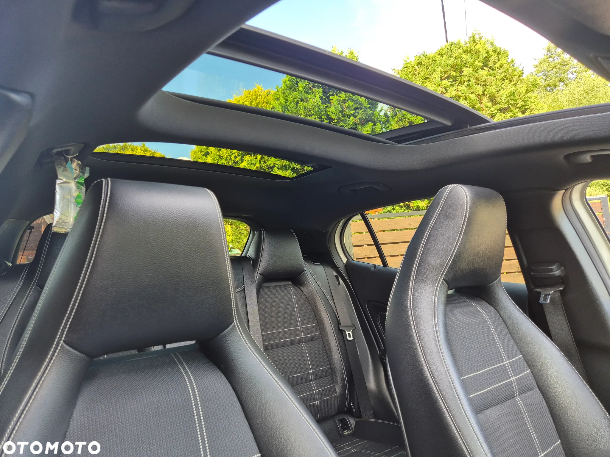 Mercedes-Benz GLA 200 UrbanStyle Edition - 14