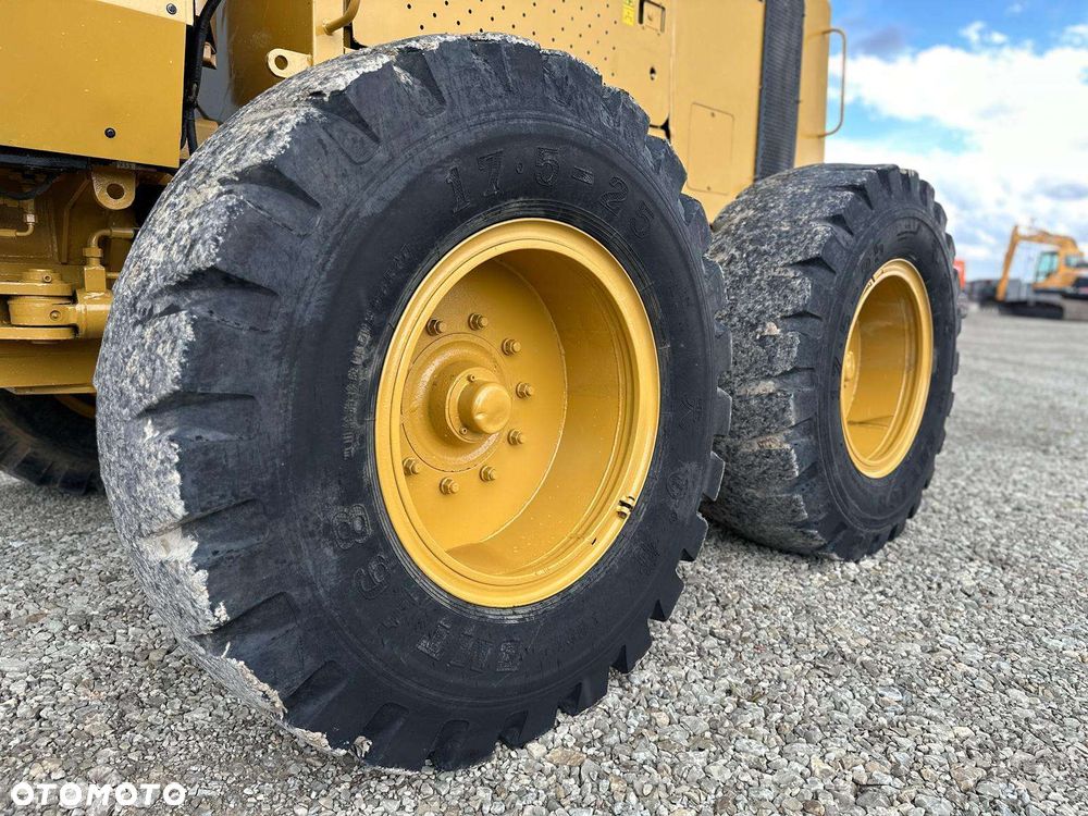 Caterpillar 140 H - 12