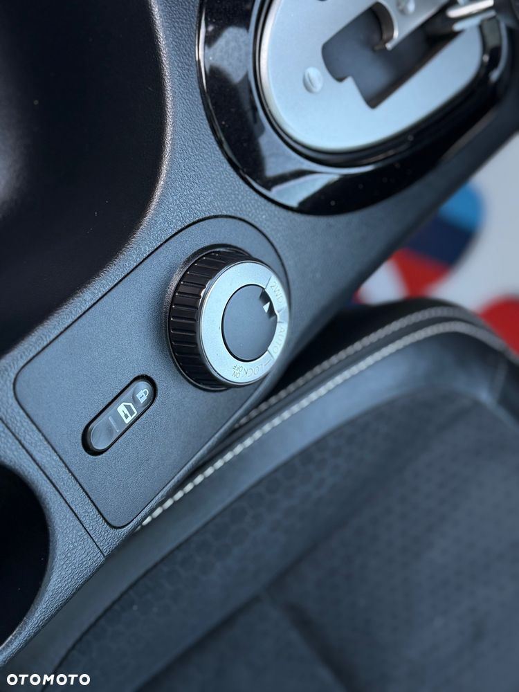 Nissan Qashqai 2.0 dCi 4 x 4 DPF tekna - 26