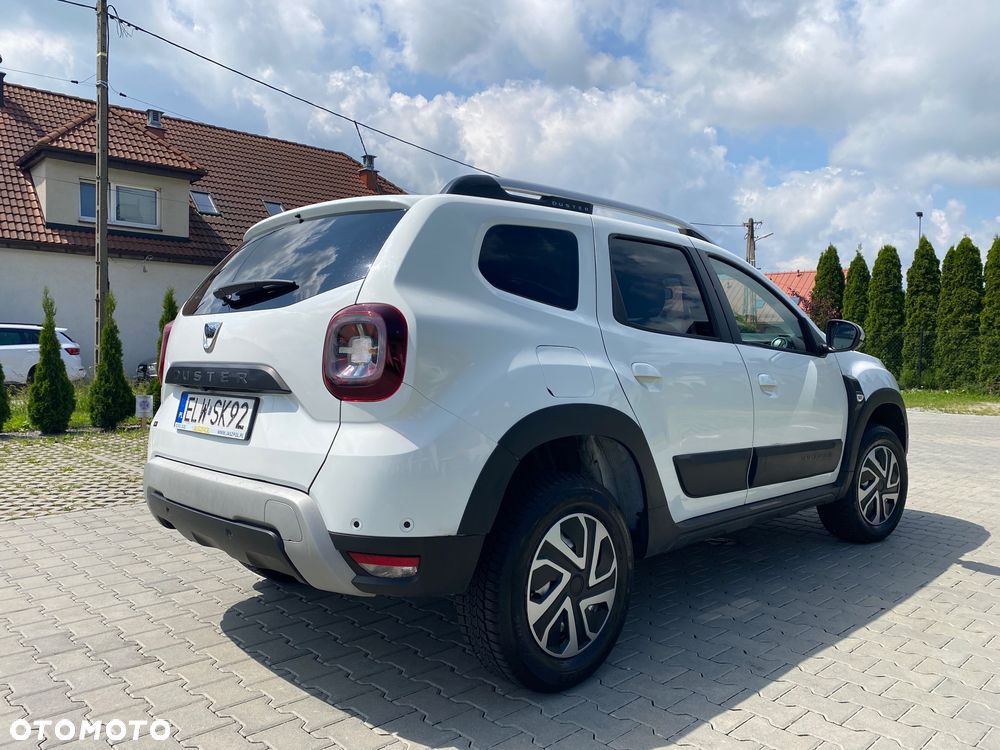 Dacia Duster 1.6 SCe Laureate S&S - 29