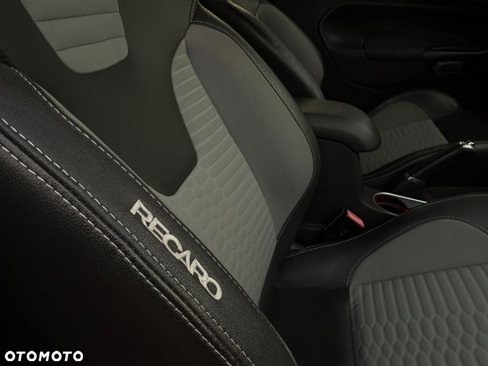 Ford Fiesta ST - 5