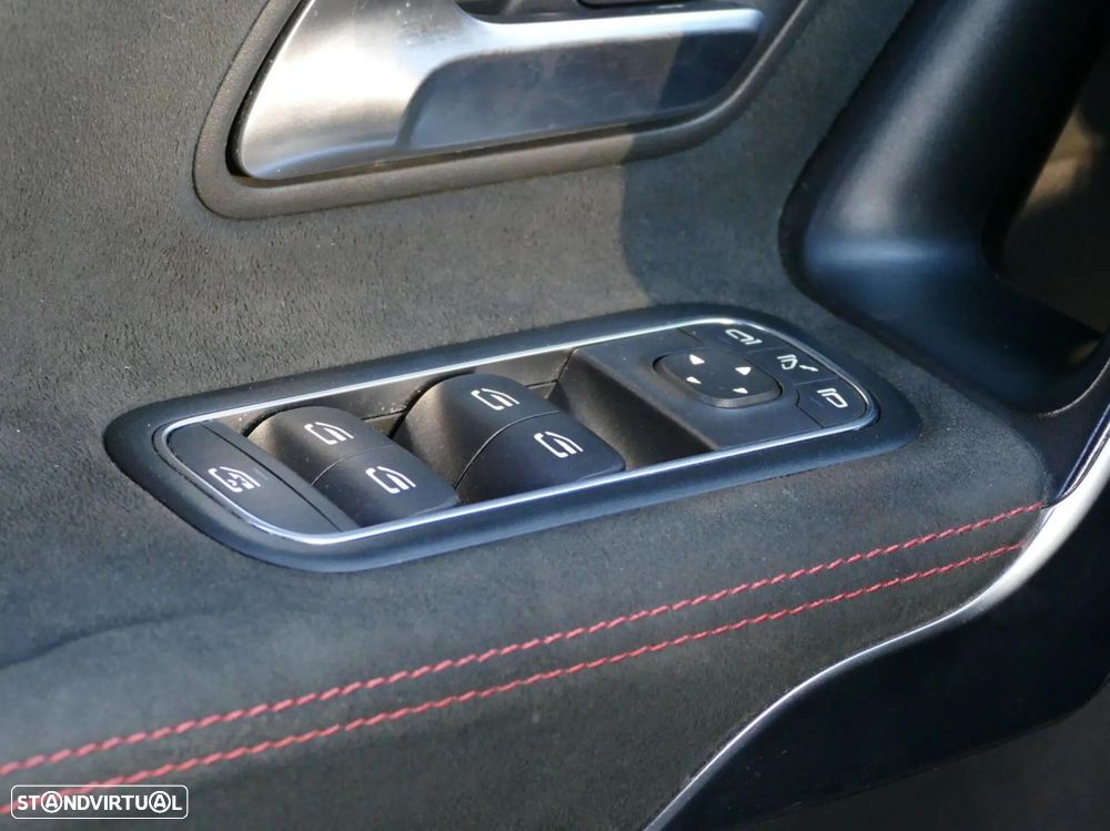 Mercedes-Benz A 180 d AMG Line Aut. - 35