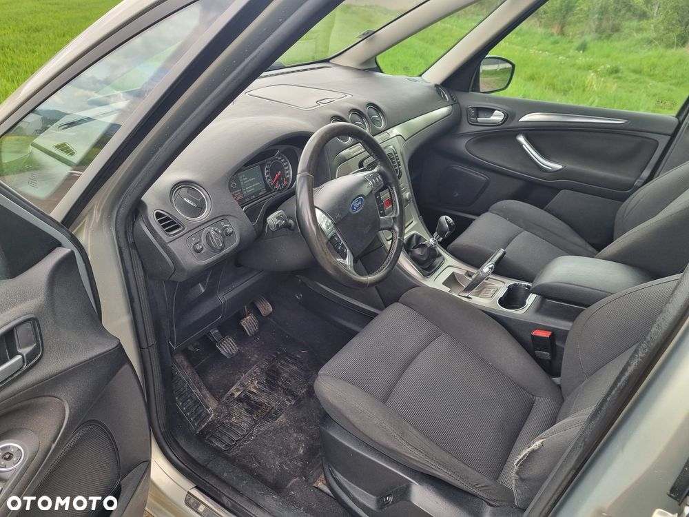Ford Galaxy 2.0 TDCi DPF Concept - 19