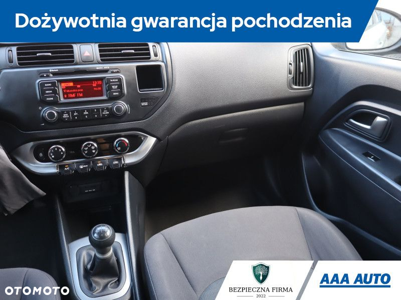 Kia Rio - 9