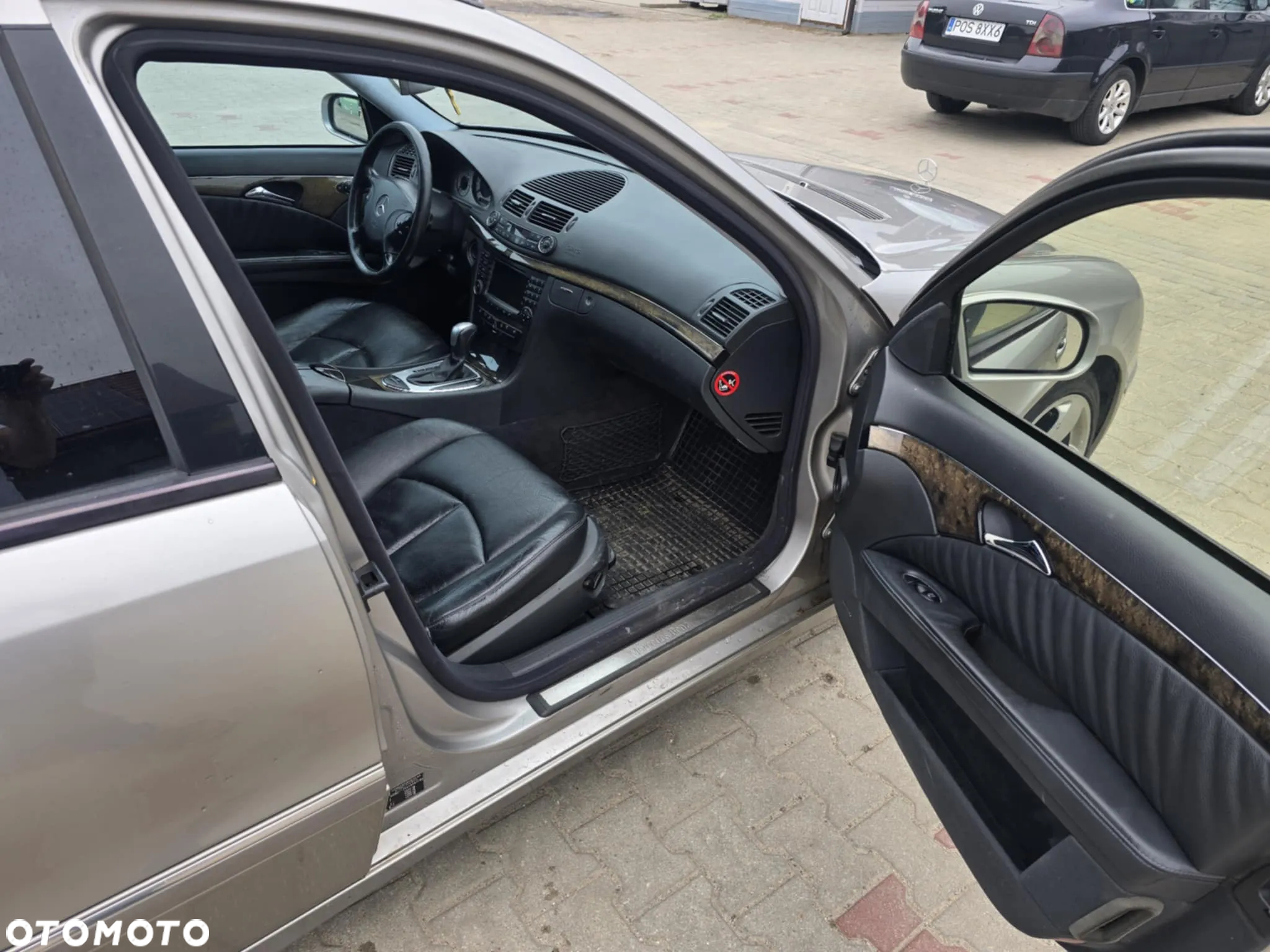 Mercedes-Benz Klasa E 320 CDI T Avantgarde - 13