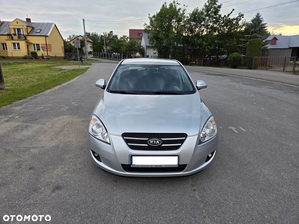 Kia Ceed 1.6 Comfort + - 2