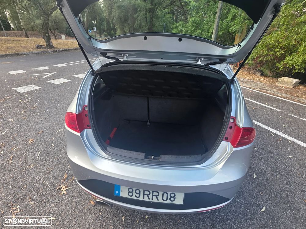 SEAT Leon 1.6 TDI DPF Sport - 8