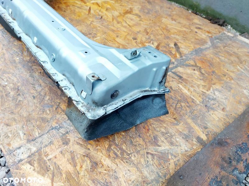 mitsubishi asx 1 i próg prawy słupek środkowy poszycie ćwiartka a31 - 9