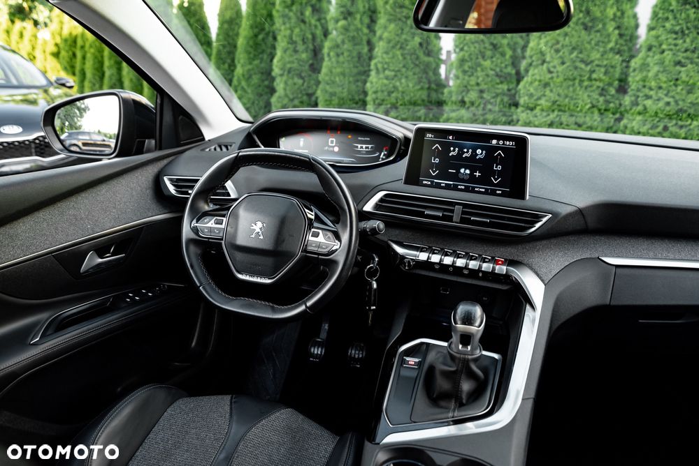 Peugeot 5008 1.2 PureTech Active S&S - 26