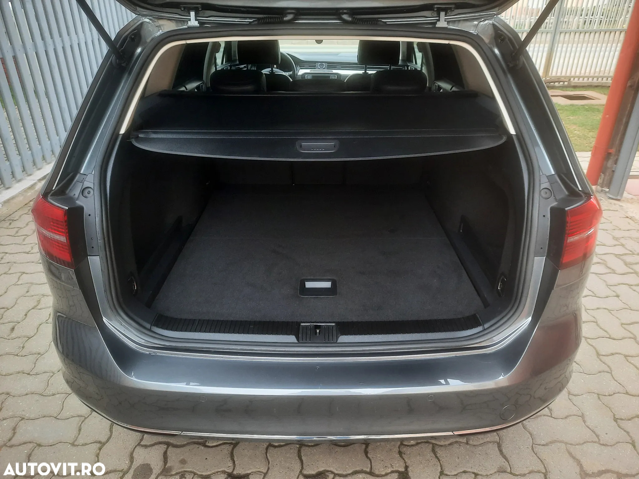 Volkswagen Passat Variant 2.0 TDI 4Motion Highline - 14