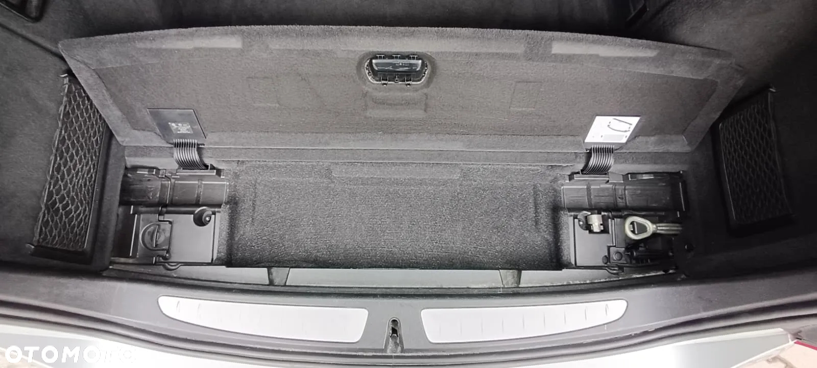 BMW Seria 3 318d - 28