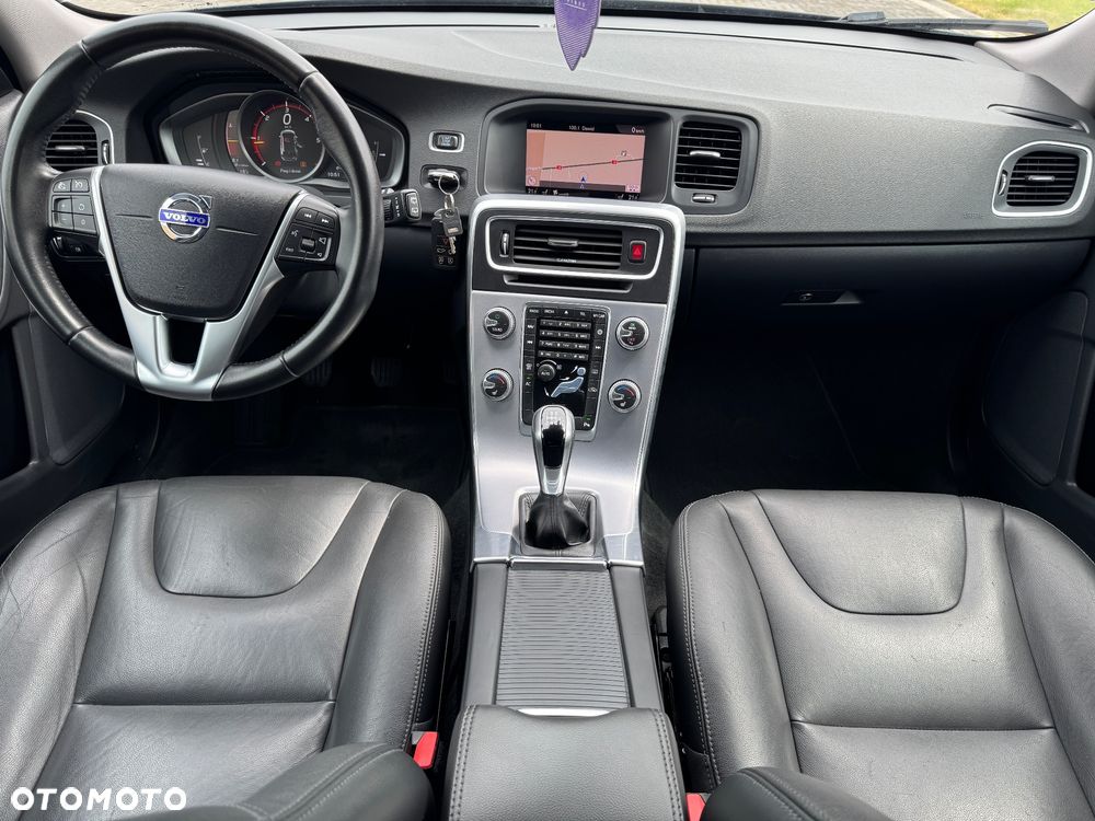 Volvo V60 Cross Country D3 Momentum - 5