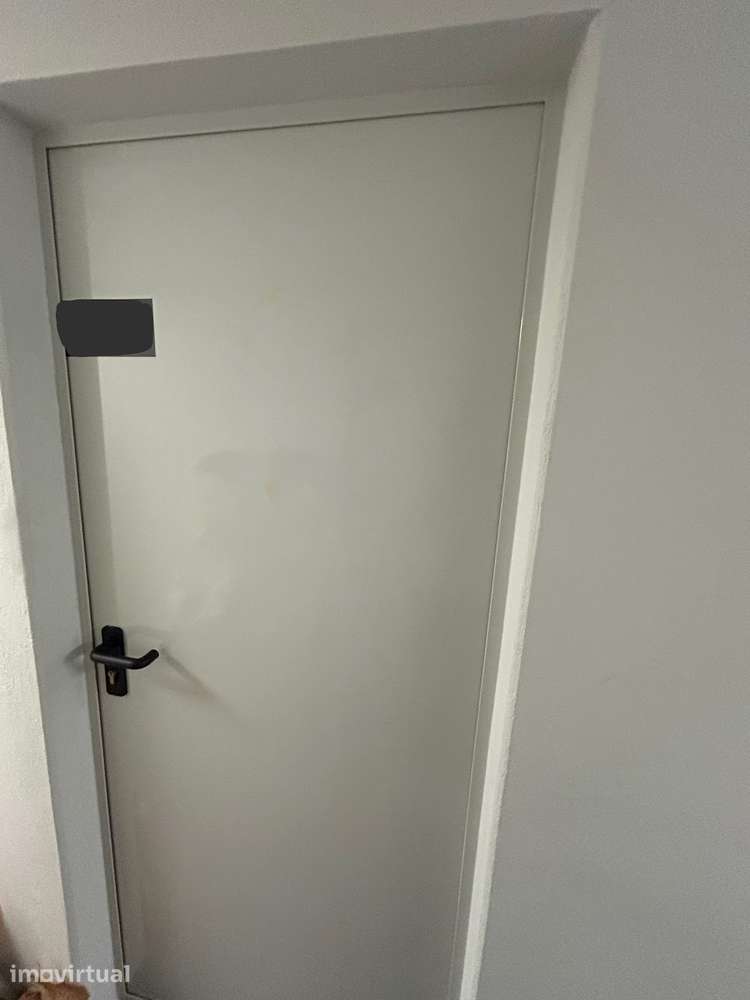 Lugar de Garagem (12m2) + Arrecadação (6m²) com Segurança 24h - Grande imagem: 2/7