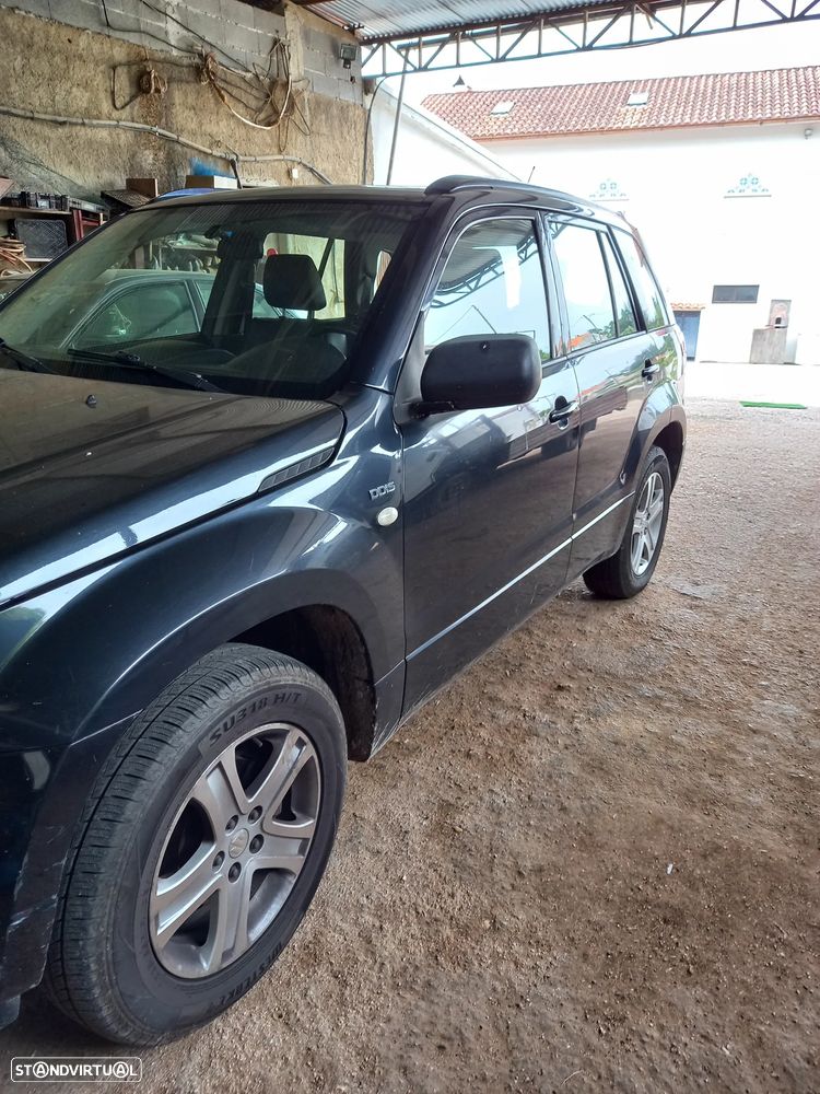 Suzuki Grand Vitara 1.9 DDiS X-Premium - 3