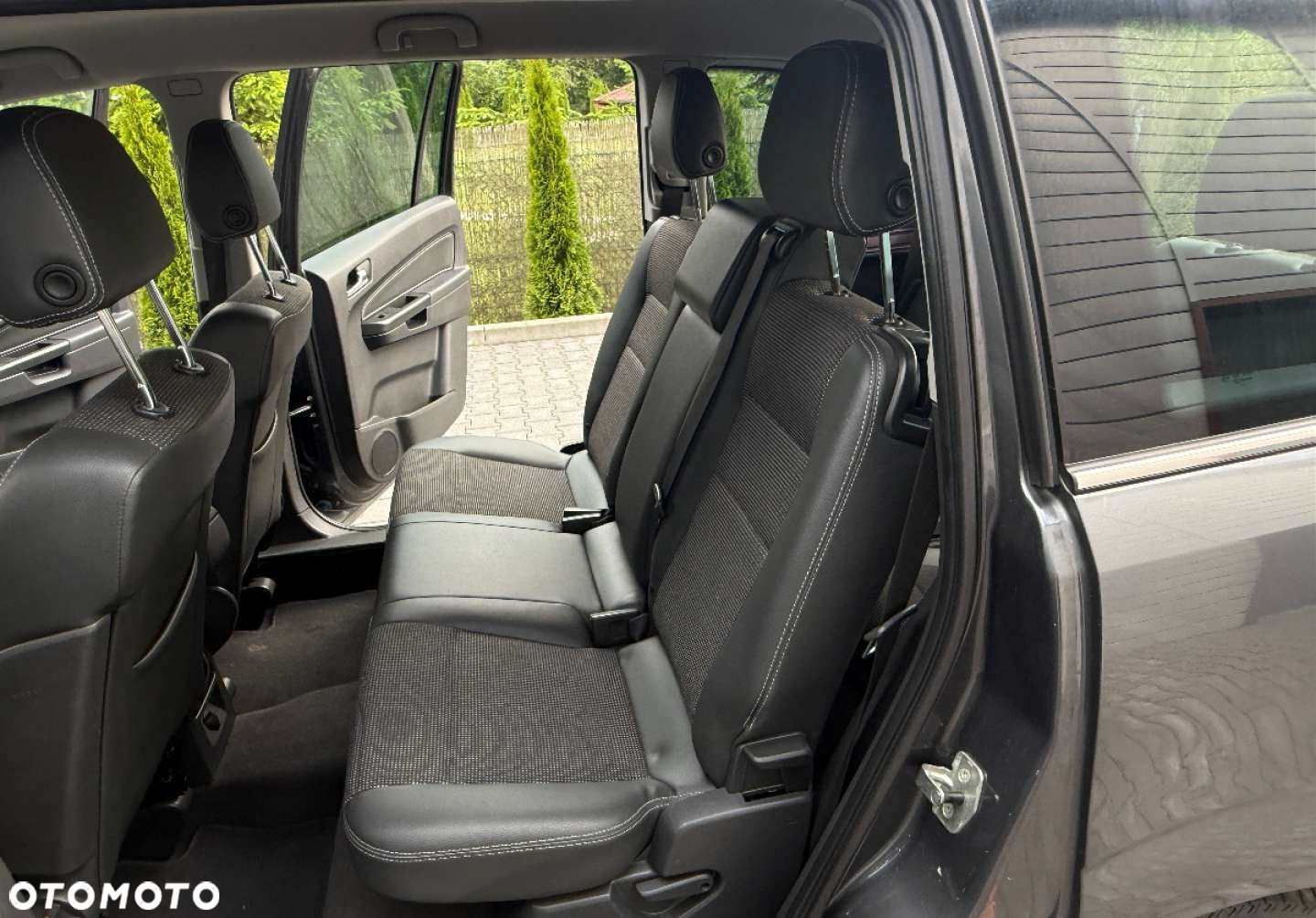 Opel Zafira - 14