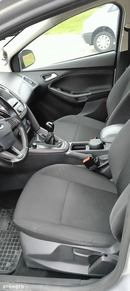 Ford Focus 1.0 EcoBoost 99g Trend - 10