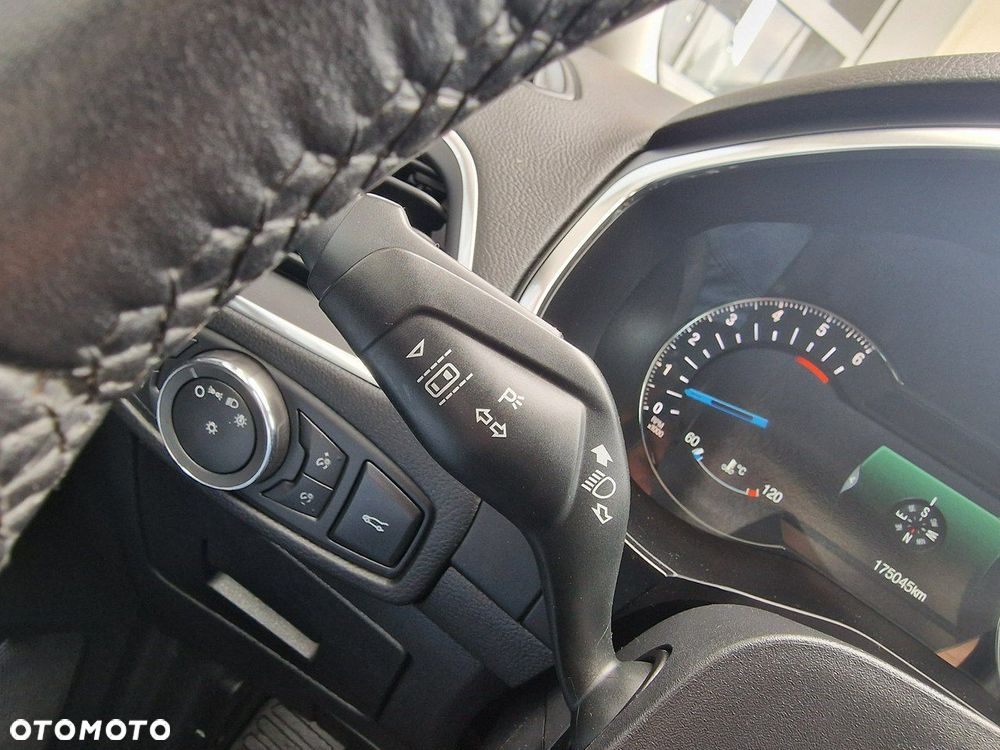 Ford Galaxy 2.0 TDCi Titanium - 37
