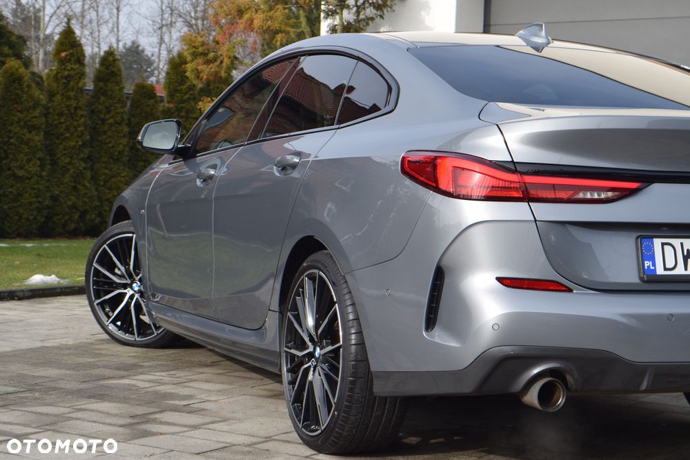 BMW Seria 2 218i M Sport - 38