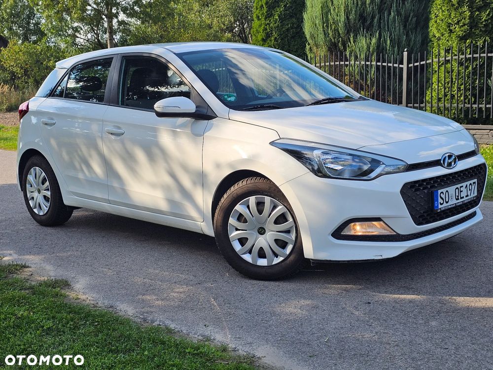 Hyundai i20 1.2 Select - 24