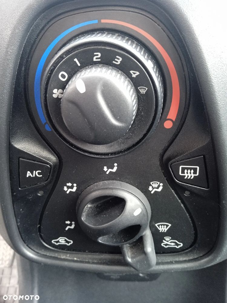 Toyota Aygo 1.0 VVT-i Color Edition - 16