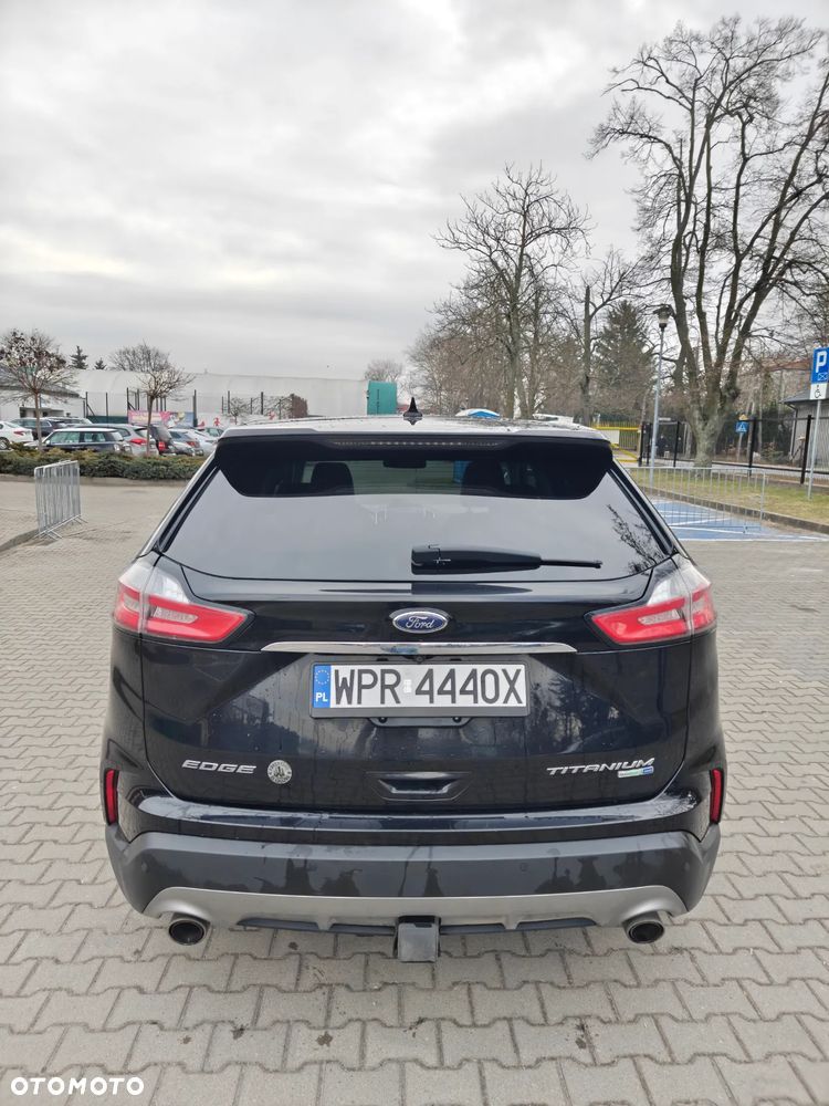 Ford Edge - 8
