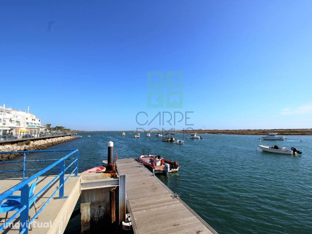 Moradia Térrea T4 de Charme Tradicional com Excelente Localização e... - Grande imagem: 5/29