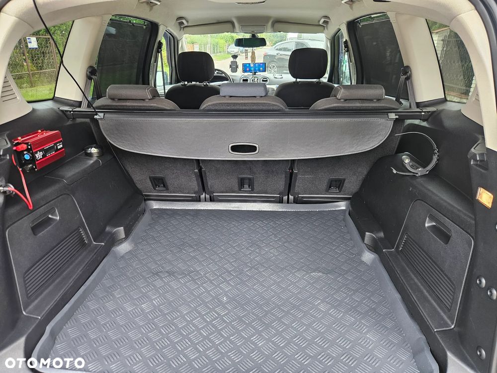 Ford S-Max 2.0 TDCi DPF Titanium - 13