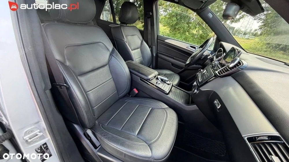 Mercedes-Benz GLE 2016