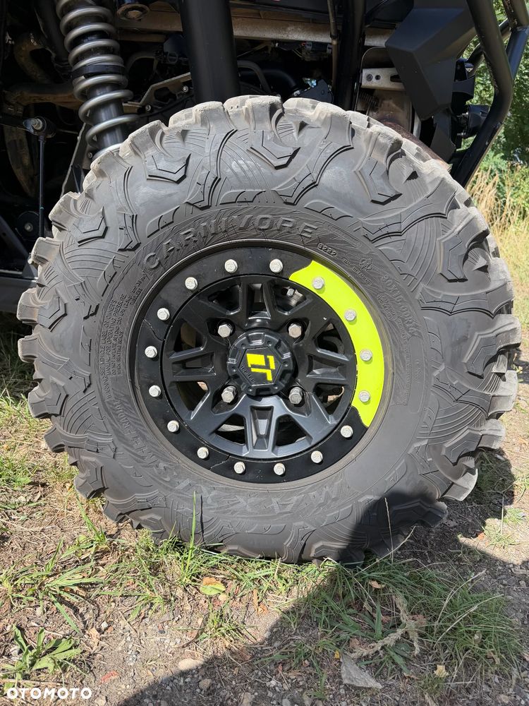 Polaris RZR - 16