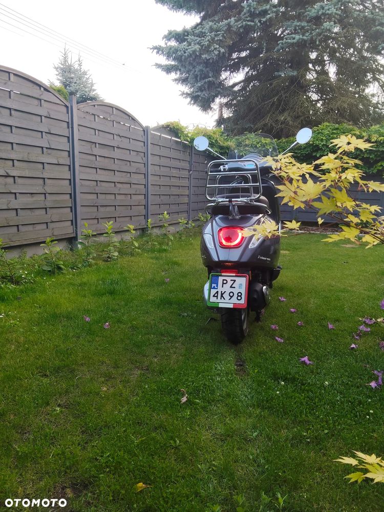 Piaggio Vespa - 11
