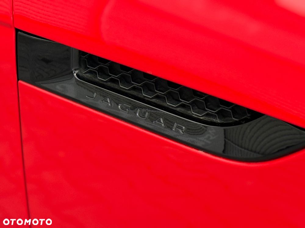 Jaguar F-Type P300 - 15