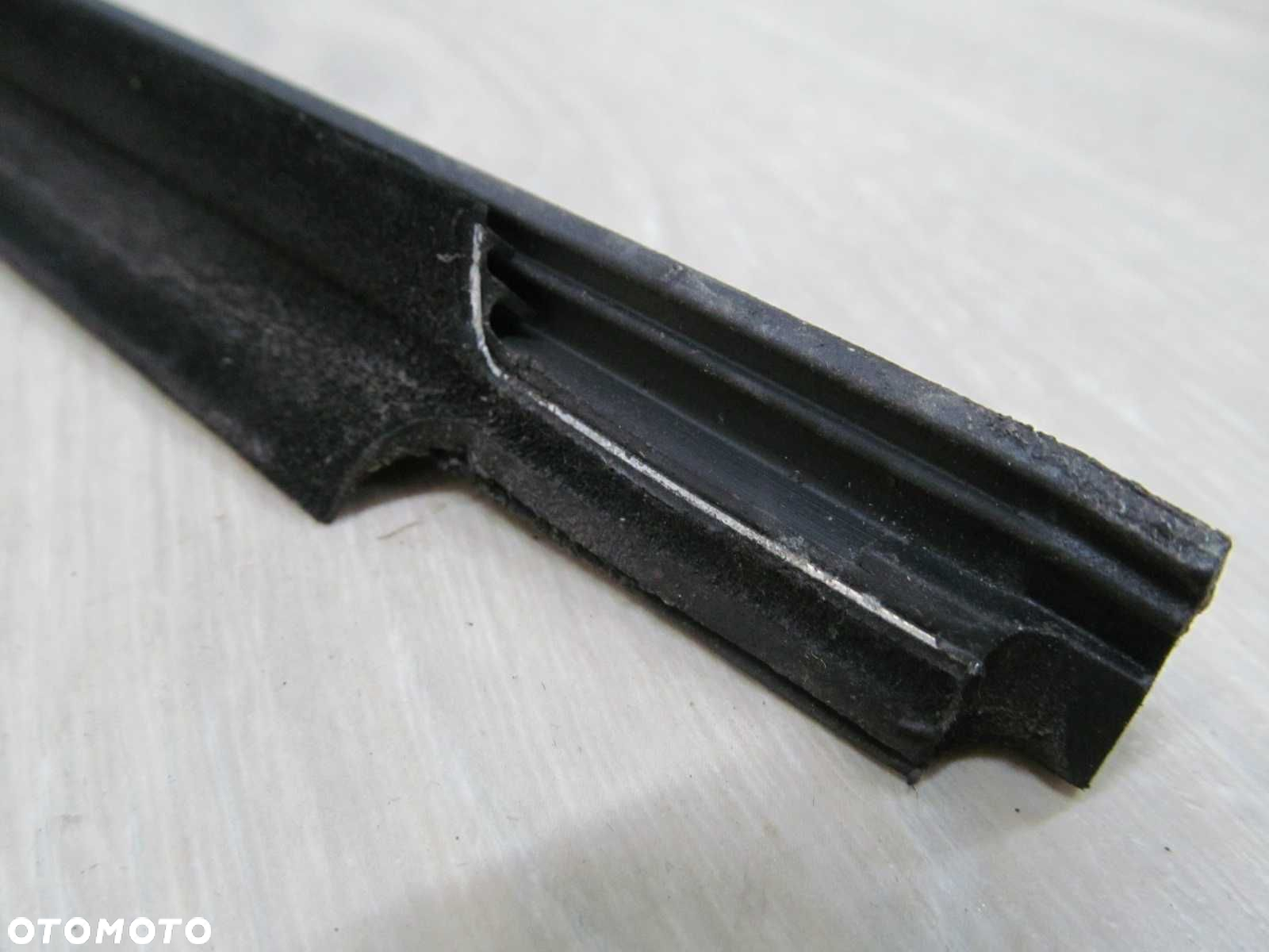 VOLVO C70 06-13 USZCZELKA DRZWI PRAWA 31256623 - 4