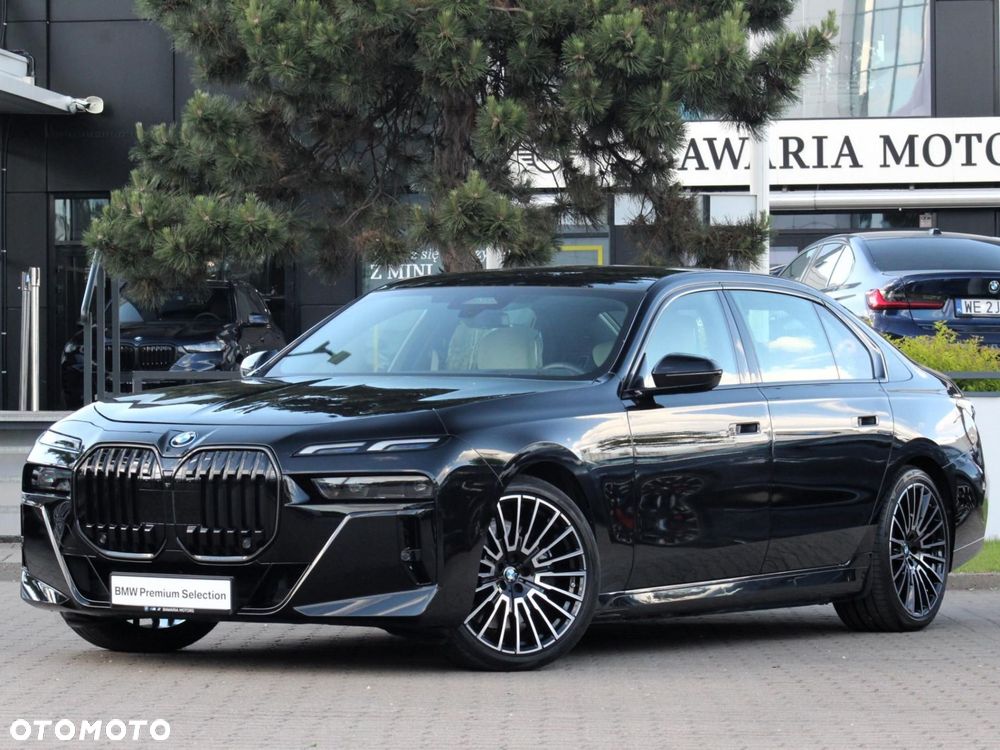BMW i7 - 1