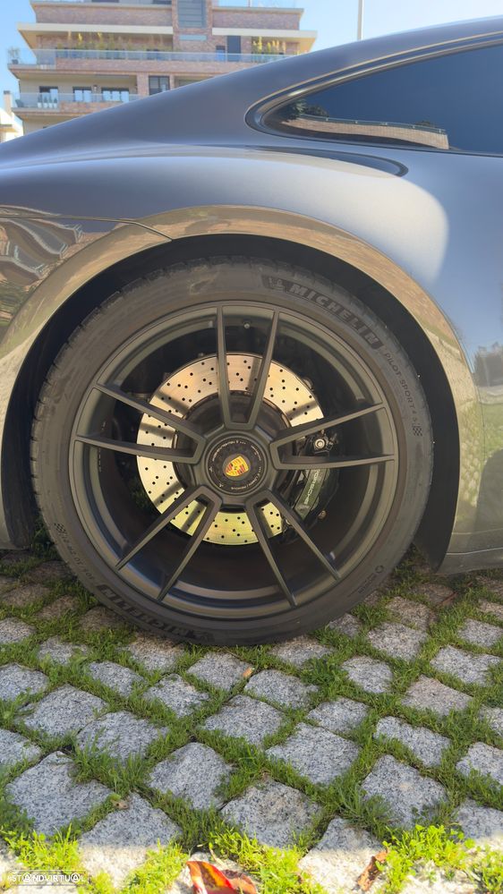 Porsche 911 (992) Carrera 4 GTS PDK - 10