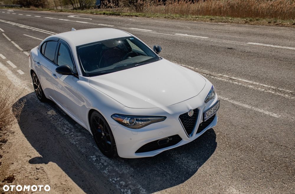 Alfa Romeo Giulia - 7