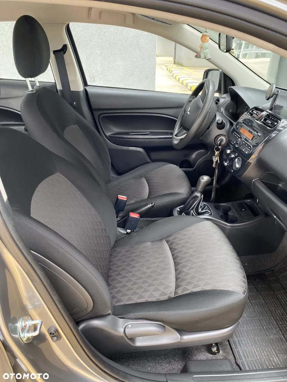 Mitsubishi Space Star 1.2 Entry - 11