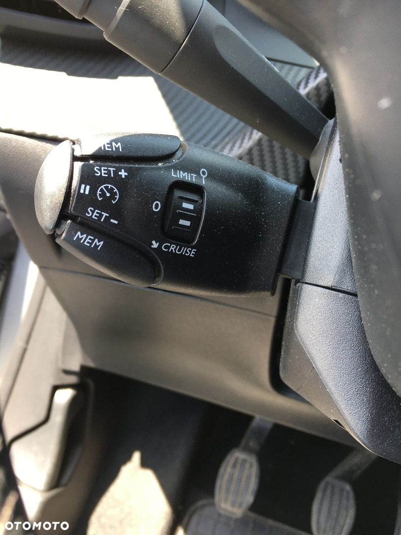 Peugeot 208 1.2 PureTech Active Pack S&S - 7