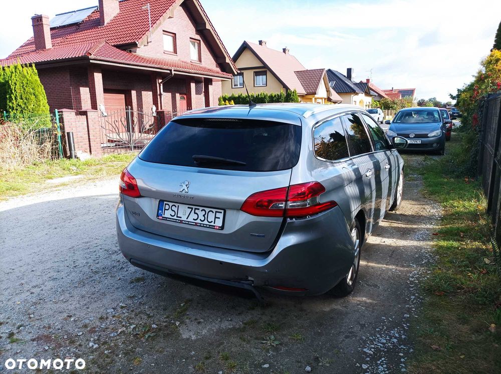 Peugeot 308 - 4