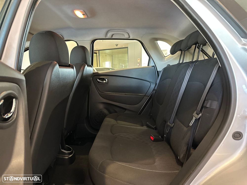 Renault Captur dCi 90 EDC Dynamique - 26