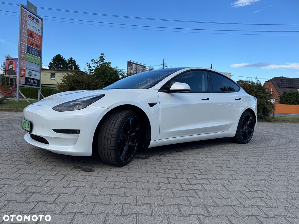 Tesla Model 3 Long Range AWD Premium - 3