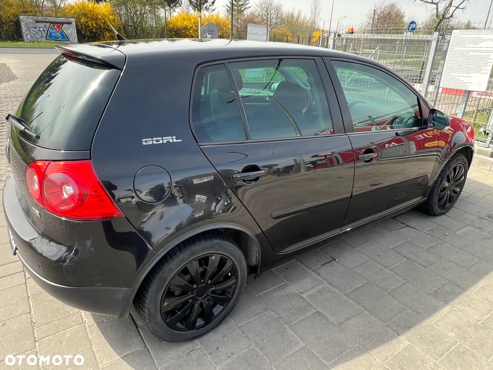 Volkswagen Golf 1.9 TDI DPF Goal - 9