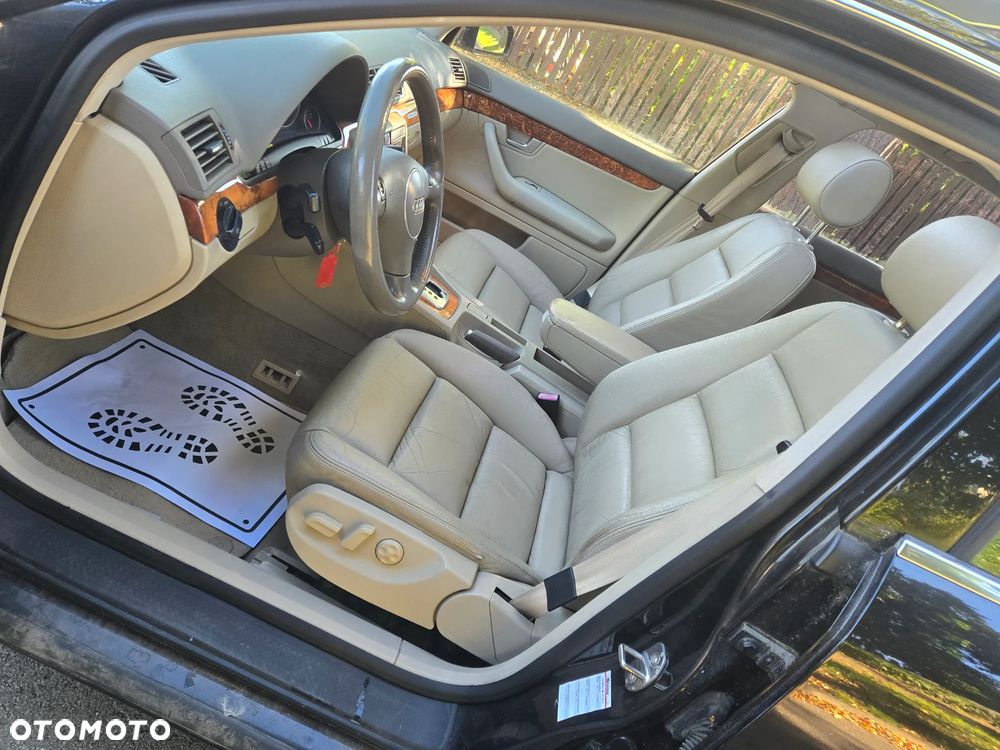 Audi A4 Avant - 10