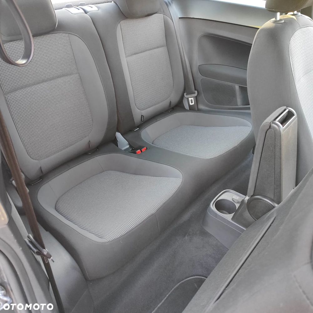 Volkswagen Beetle - 12