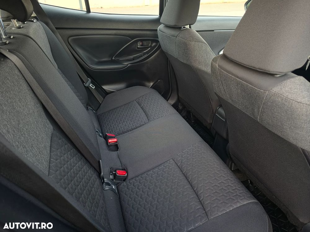 Toyota Yaris - 9